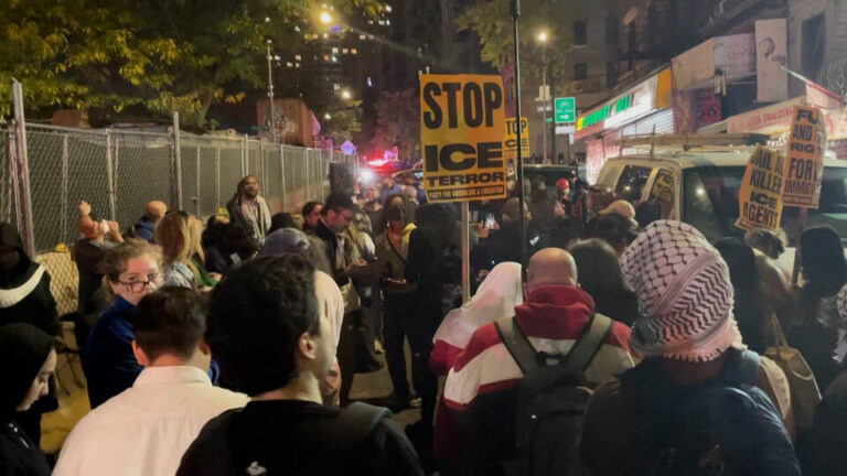 HL1-NYC-ICe-protest